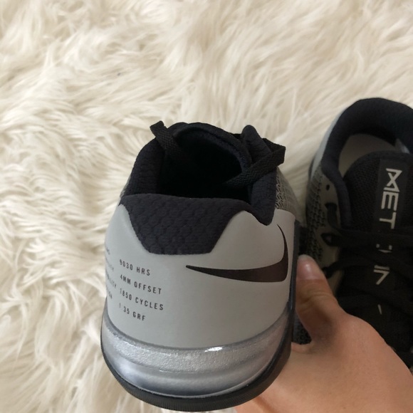 nike night time shine